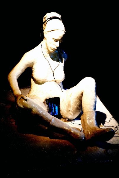 293756_253779524647277_7643832_n